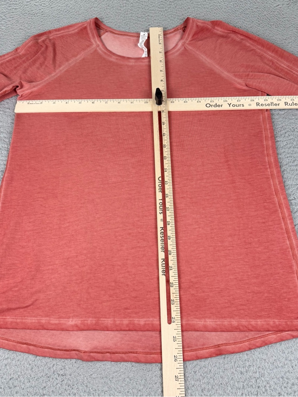 Lululemon Top Womens 8 Coral Faded Long Sleeve Round Neck Athletic Preppy - Picture 5 of 8